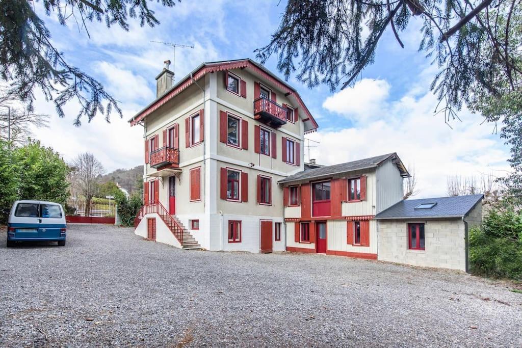 Appartamento Repaire Du Bagnerais Bagnères-de-Bigorre Esterno foto